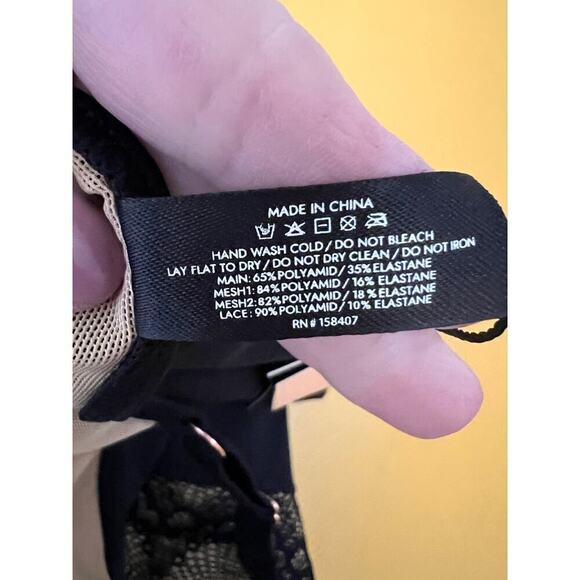 Pinsy Black Sculpting Lace Shapewear Bodysuit Plus Size 1X NWT - Picture 9 of 10